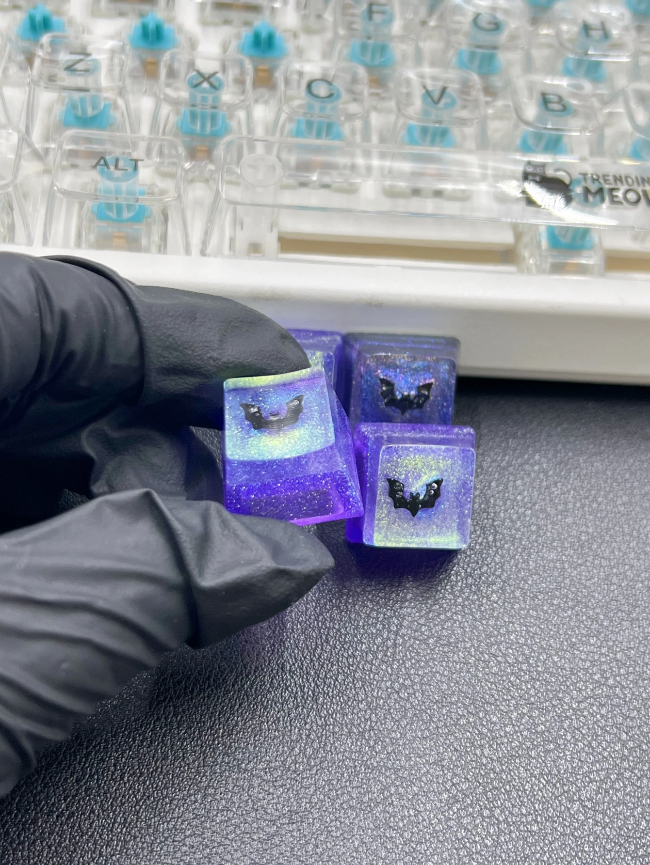 4 Uds. De teclas de murciélagos de Halloween de resina ABS translúcida antiarañazos, adecuadas para accesorios de teclado mecánico de eje transversal - imagen 2