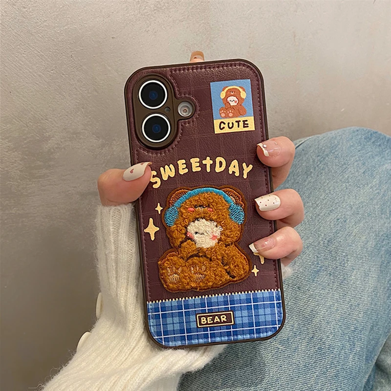 Funda de teléfono con diseño de oso y conejo bordado de felpa 3D para iPhone 11 12 13 14 15 16 17 Pro Max, funda trasera con textura de Litchi de cuero - imagen 3