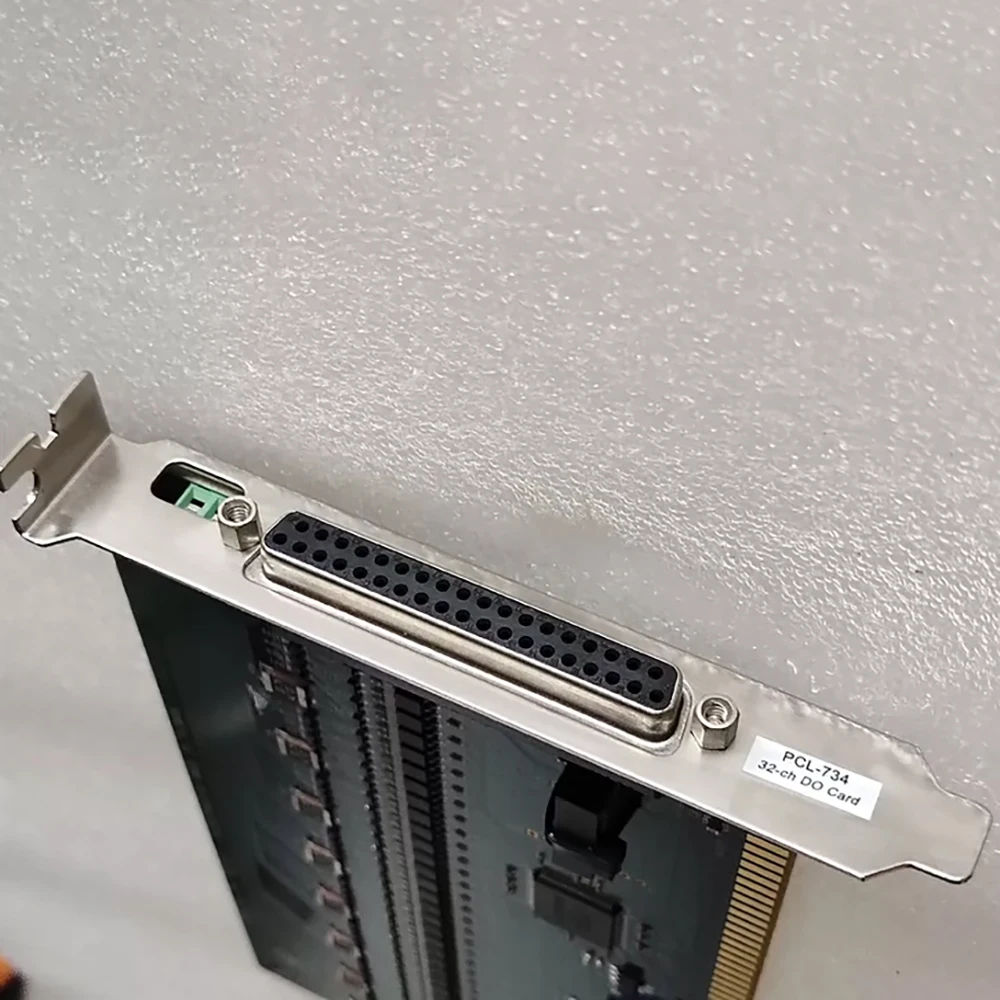 PCL-734 REV.B2 01-1 Tarjeta de adquisición de datos - imagen 4