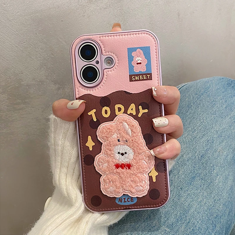 Funda de teléfono con diseño de oso y conejo bordado de felpa 3D para iPhone 11 12 13 14 15 16 17 Pro Max, funda trasera con textura de Litchi de cuero - imagen 2