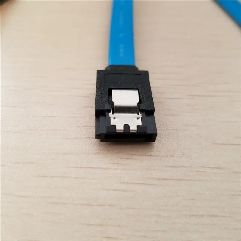 Cable alimentación SATA integrado pequeño para disco duro ITX - imagen 3