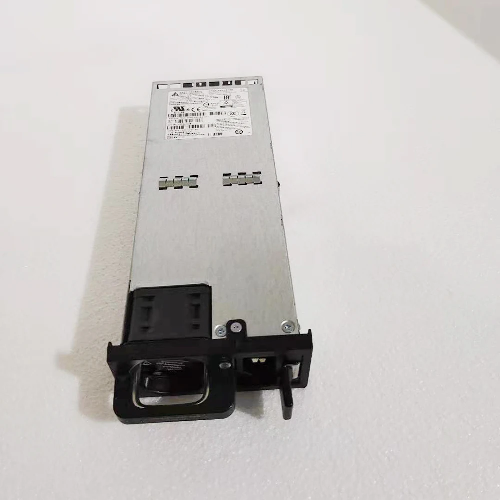 Fuente de alimentación utilizada en los interruptores de la serie ISR4461/K9 341- 100831 -01 650W PWR-4460-650-AC - imagen 4