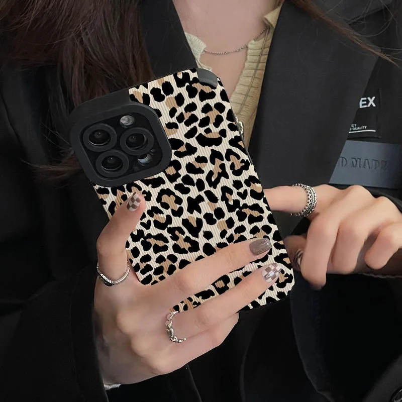 Funda de silicona con estampado de leopardo y vaca para iPhone, carcasa suave a prueba de golpes para modelos 13, 14, 15 Pro Max, 11, 12 Mini, SE, 7, 8 Plus, X, XR, XS MAX - imagen 5