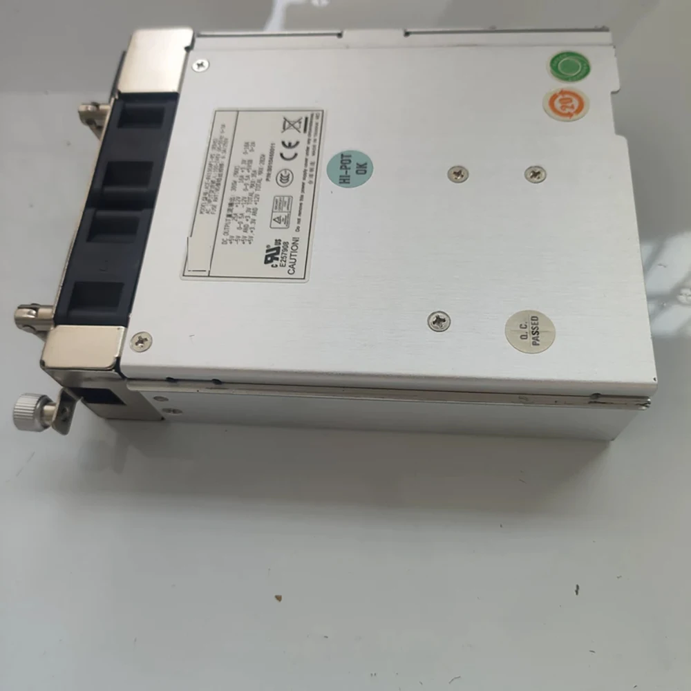 Para fuente de alimentación IEI ACE-R4130AP1-RS 300W - imagen 3