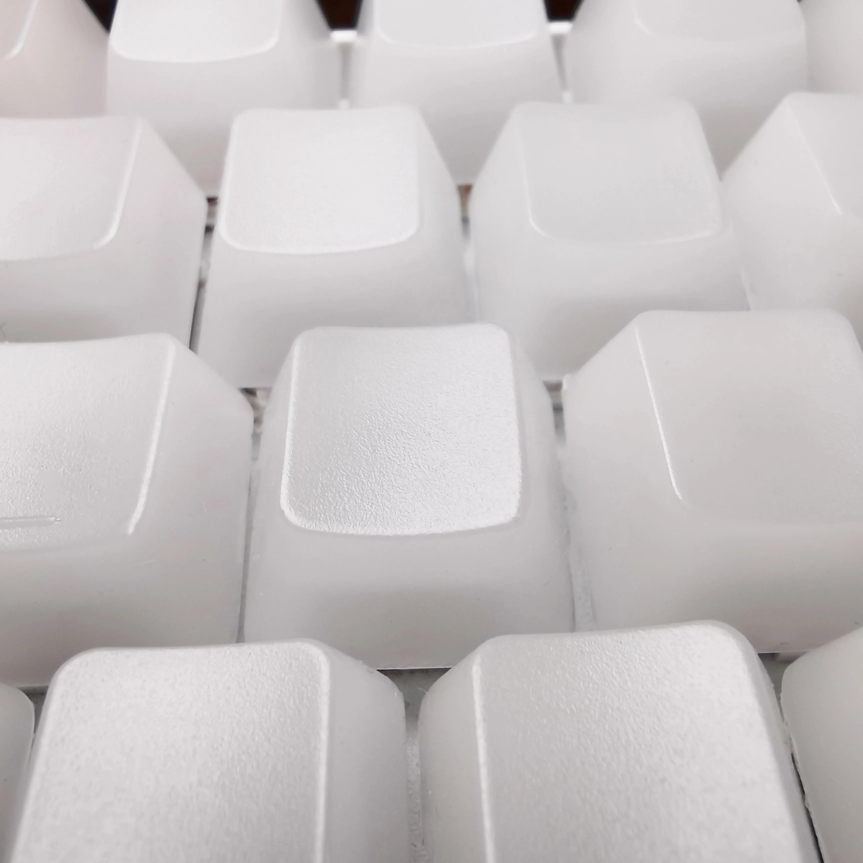 Teclas translúcidas de imitación de jade blanco, teclas OEM originales hechas a mano de resina personalizadas para teclado mecánico, eje de cereza