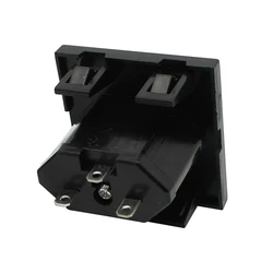 Enchufe de Pared 20A 250V Negro – Superior Certificación Suiza