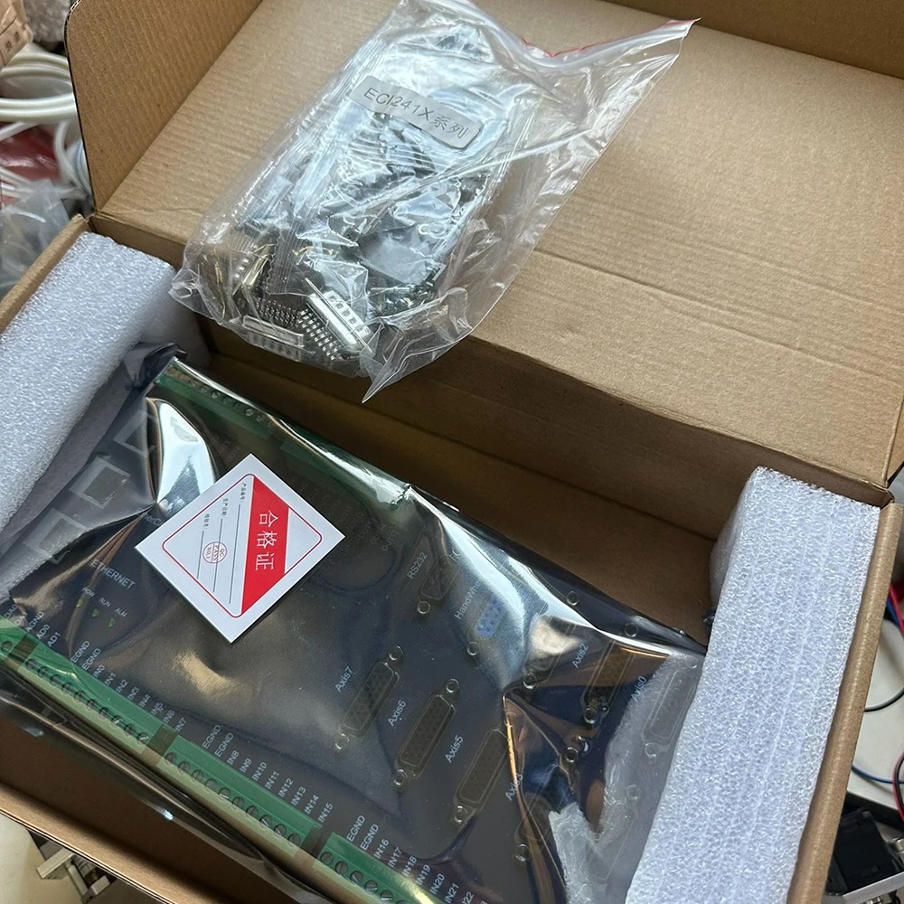 Tarjeta de control de movimiento de cuatro ejes ECI2428 - imagen 3