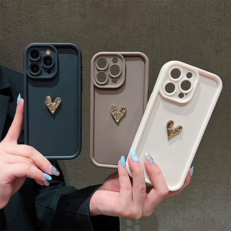 Funda de teléfono suave de silicona con forma de corazón de amor 3D de lujo para iPhone 11 12 13 14 15 16 Pro Max XS XR 7 8 Plus cubierta mate caramelo a prueba de golpes