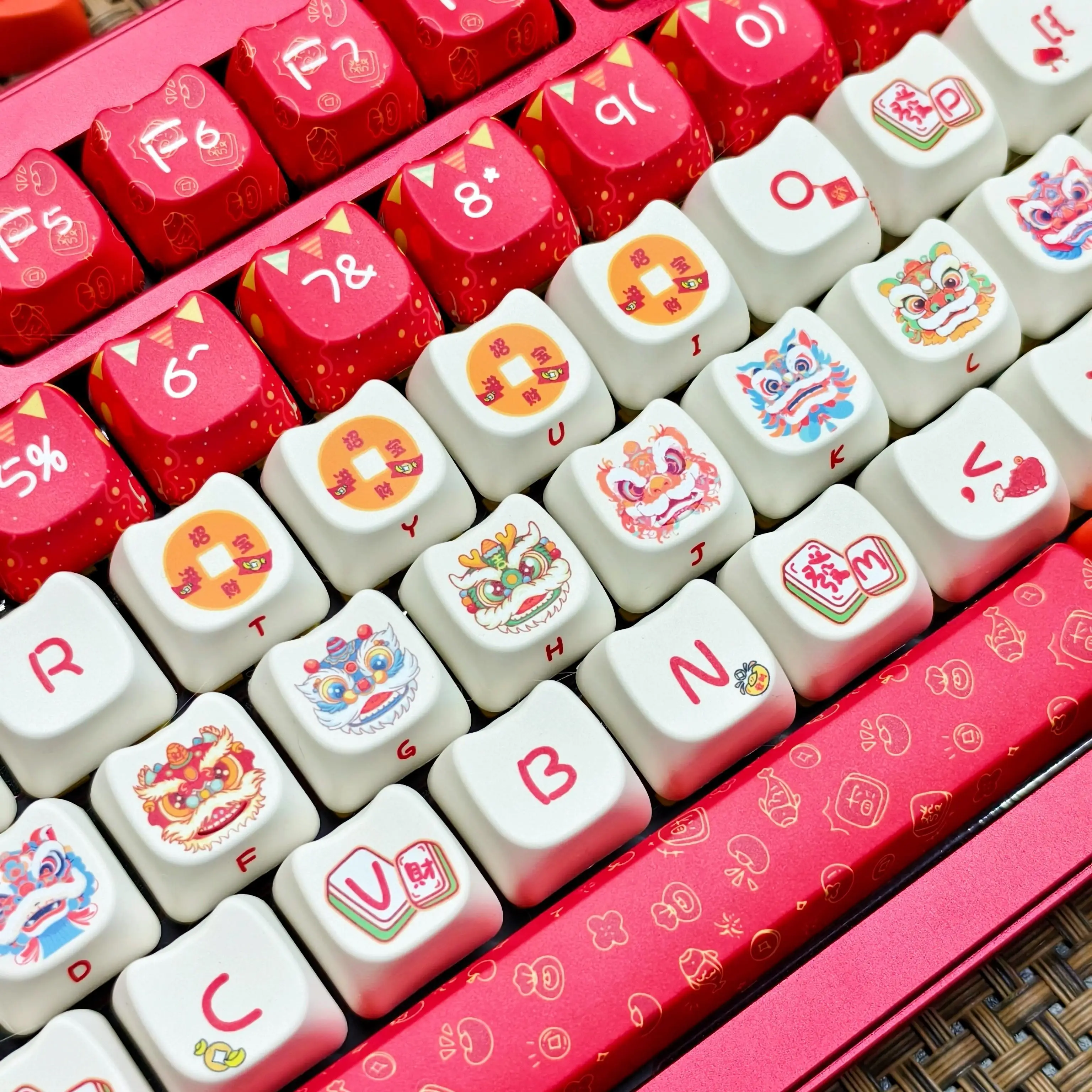 Juego de teclas con tema rojo de Año Nuevo, perfil MAO, lindas teclas con orejas de gato, sublimación térmica PBT, danza del león, teclas de teclado mecánico - imagen 4
