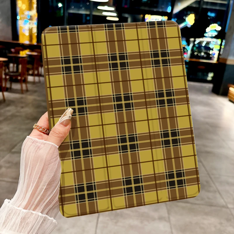 Funda de tableta a cuadros marrón-amarillo estilo británico para iPad pro 10/11 pulgadas 2020/6/7th/8th /Air 3rd/Air 4th/9th gen/Air 5th G