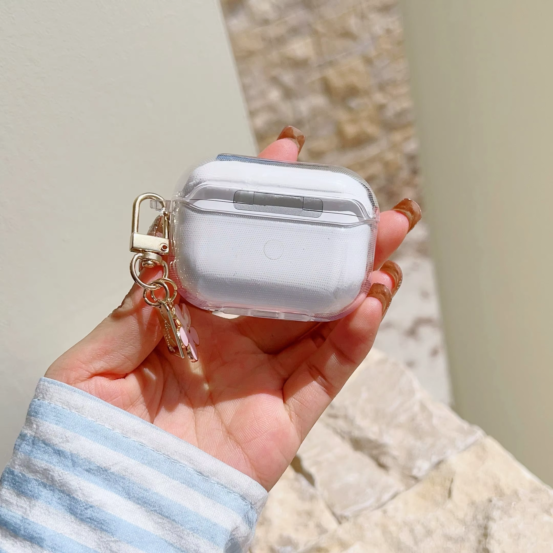 Funda con colgante de perla y flor rosa para Apple AirPods Pro 2, fundas para auriculares con forma de mariposa y flores, llavero de corazón - imagen 3