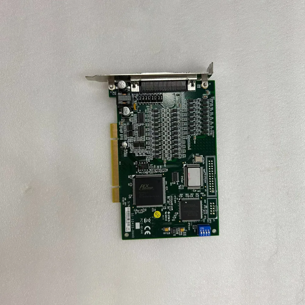 Tarjeta de control de movimiento PCI-8144