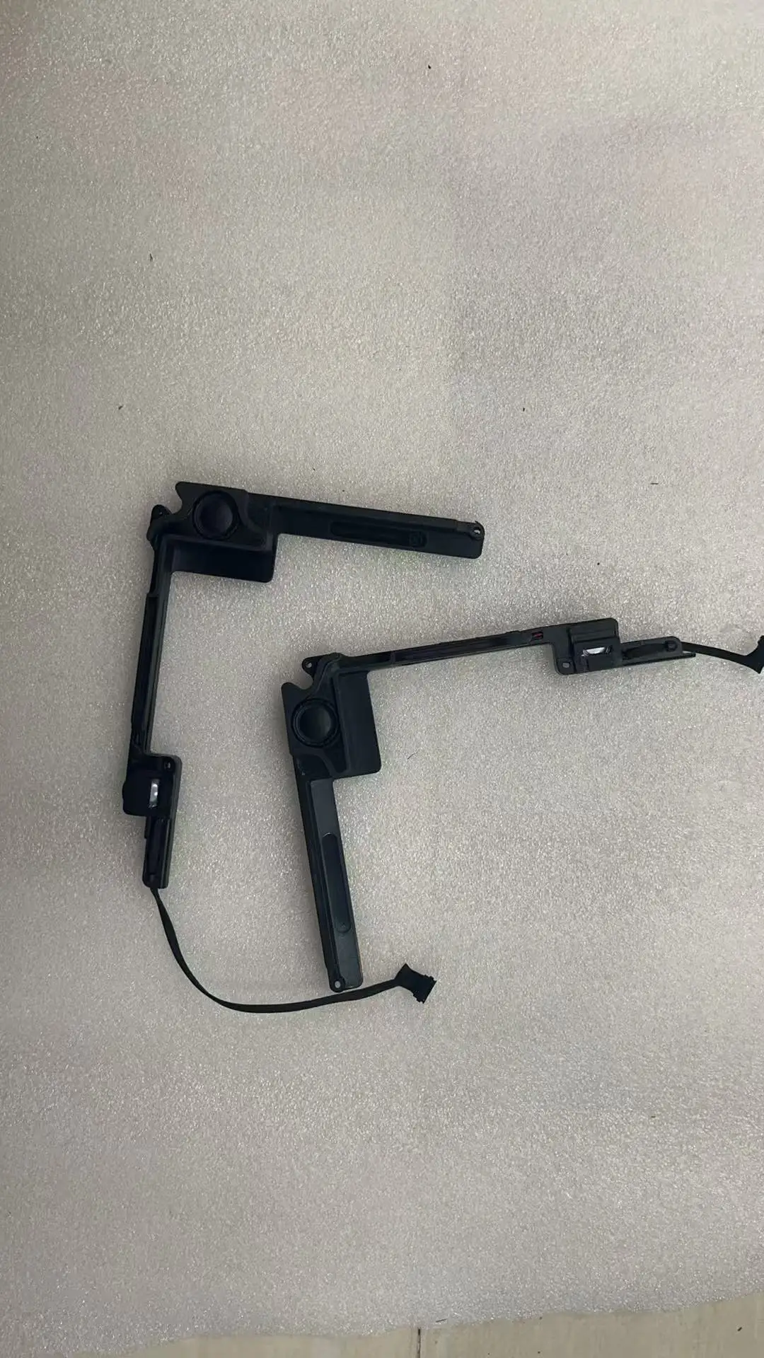 Altavoces Apple para MacBook Pro Retina – Sonido Envolvente Mejorado - imagen 2