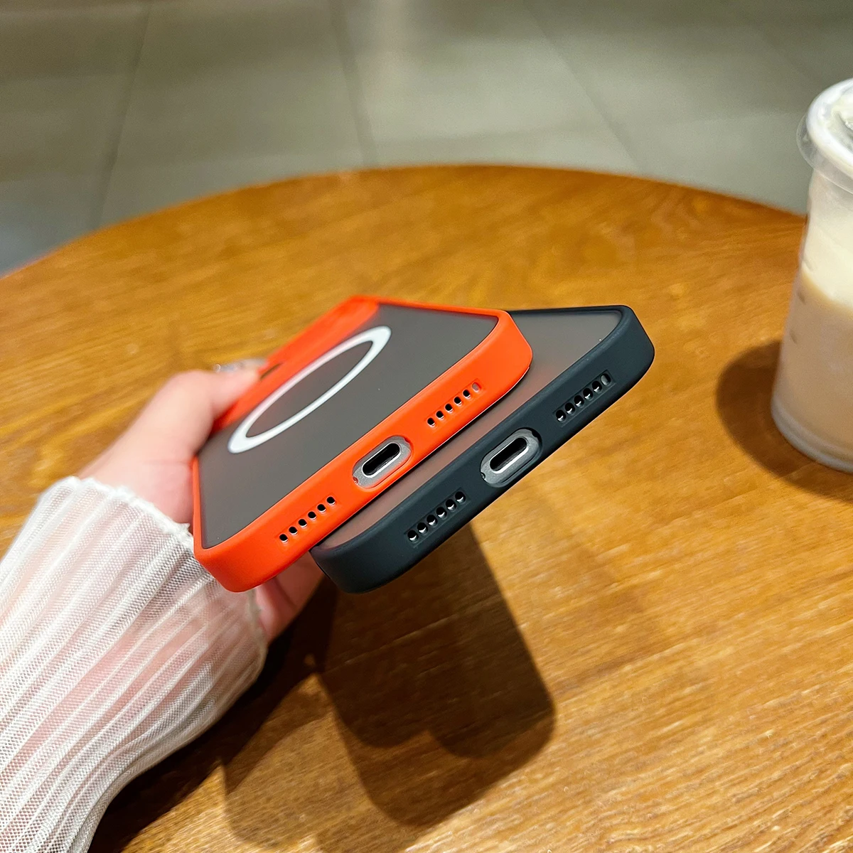 Funda magnética para iPhone 17 Pro Max 17 Air 17Pro, carcasa transparente mate de TPU para cámara completa Mag-safe, Fundas protectoras a prueba de golpes - imagen 4