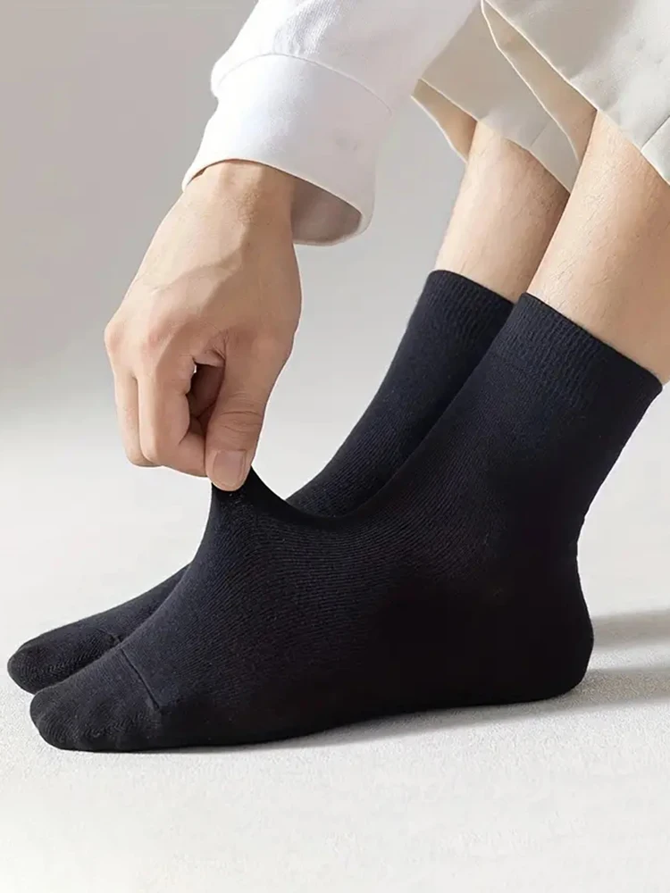 6 pares de calcetines de longitud media de Color sólido para hombre, calcetines de negocios negros clásicos cómodos a la moda para otoño, calcetines cortos de alta calidad para hombre - imagen 3