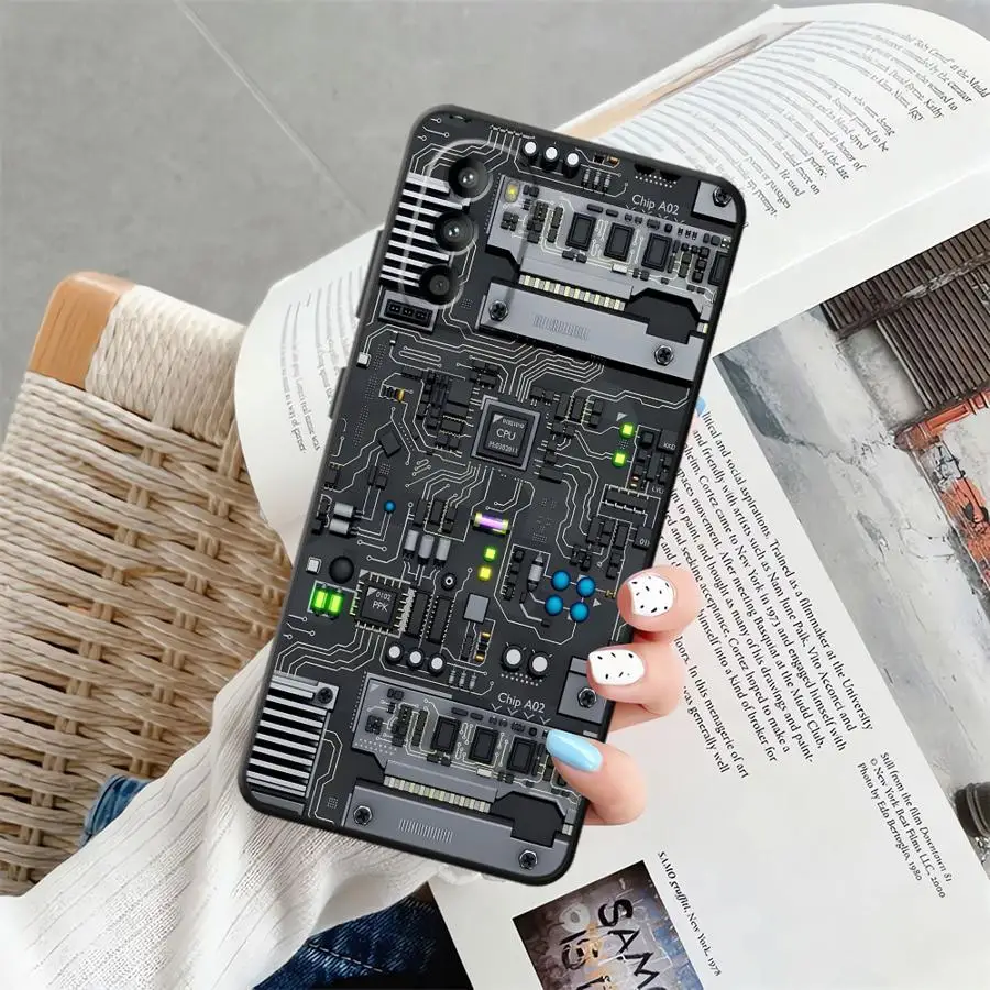 Circuito personalidad negro suave funda de teléfono para Motorola Mot G71 G32 G52 G53 G30 G50 Edge 20 Pro 30 Lite G51 G73 G60 G60s - imagen 3