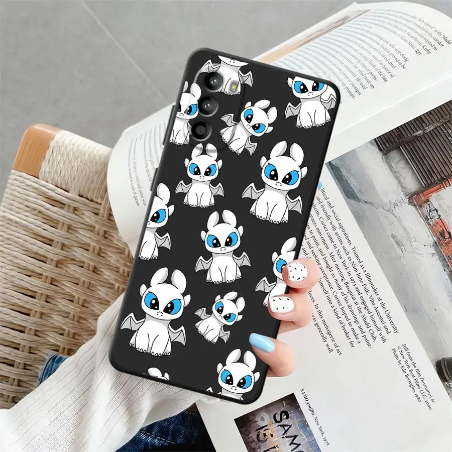 Funda de dragón bonito de dibujos animados para Motorola Mot G52 G51 G73 G53 G30 G50 Edge 20 Pro 30 Lite G71 G32 G60s G60 G22 Edge40 negro suave - imagen 4