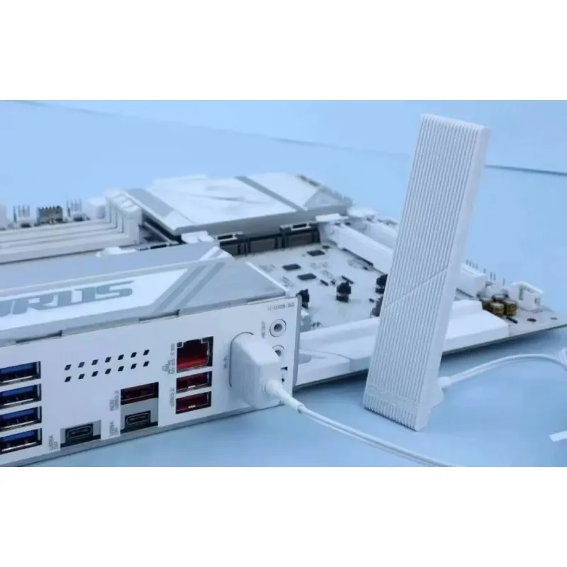 Antena de placa base GIGABYTE Original, Base magnética, antena WIFI7, enchufe EZ para Z890 Z890M AORUS ELITE X870 X870E GAMING X EAGLE - imagen 4