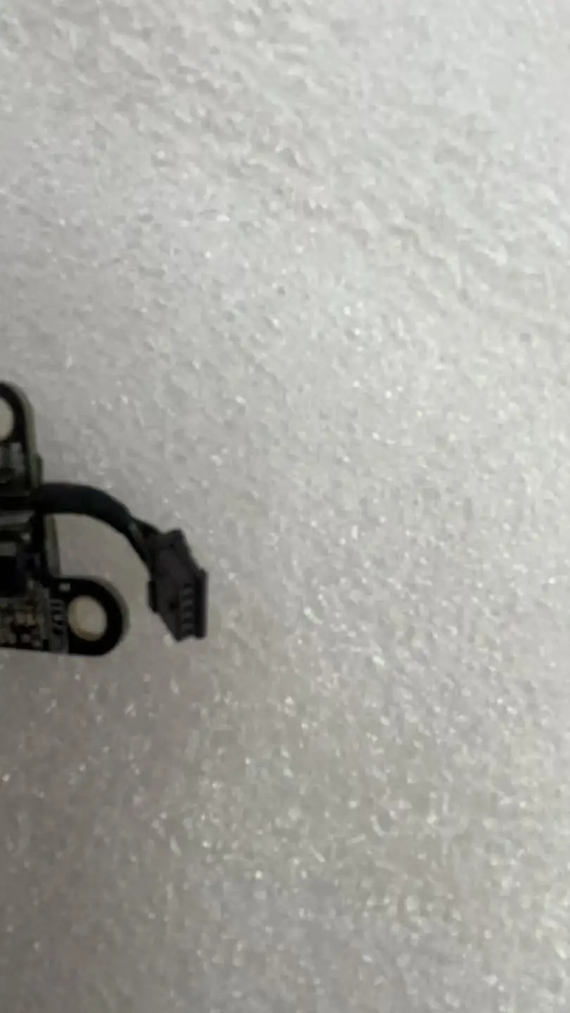 922-9176 A1342 DC Jack Placa de alimentación Unibody blanca 13 \" para Macbook finales 2009 mediados 2010 820-2627-A 820-2627-01 MC207 MC516 PAVILION - imagen 3