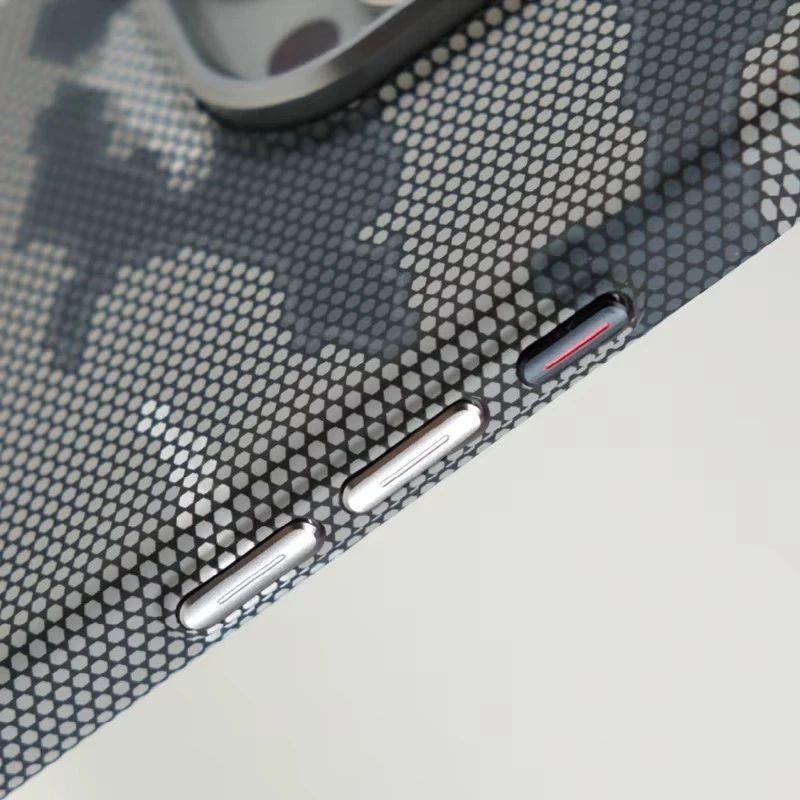 Funda de teléfono con relieve de grafiti de camuflaje para iPhone 17 16 15 14 13 Pro Max MagSafe lente de aleación de carga inalámbrica cubierta dura de PC mate - imagen 5