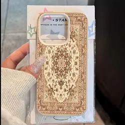 Funda iPhone con Textura de Lichi y Tótem Étnico Retro