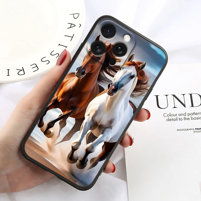 Horse Fierce Cool Art para iPhone 15 14 13 12 11 XS XR X 8 7 SE Pro Max Plus Mini Funda negra para teléfono - imagen 4