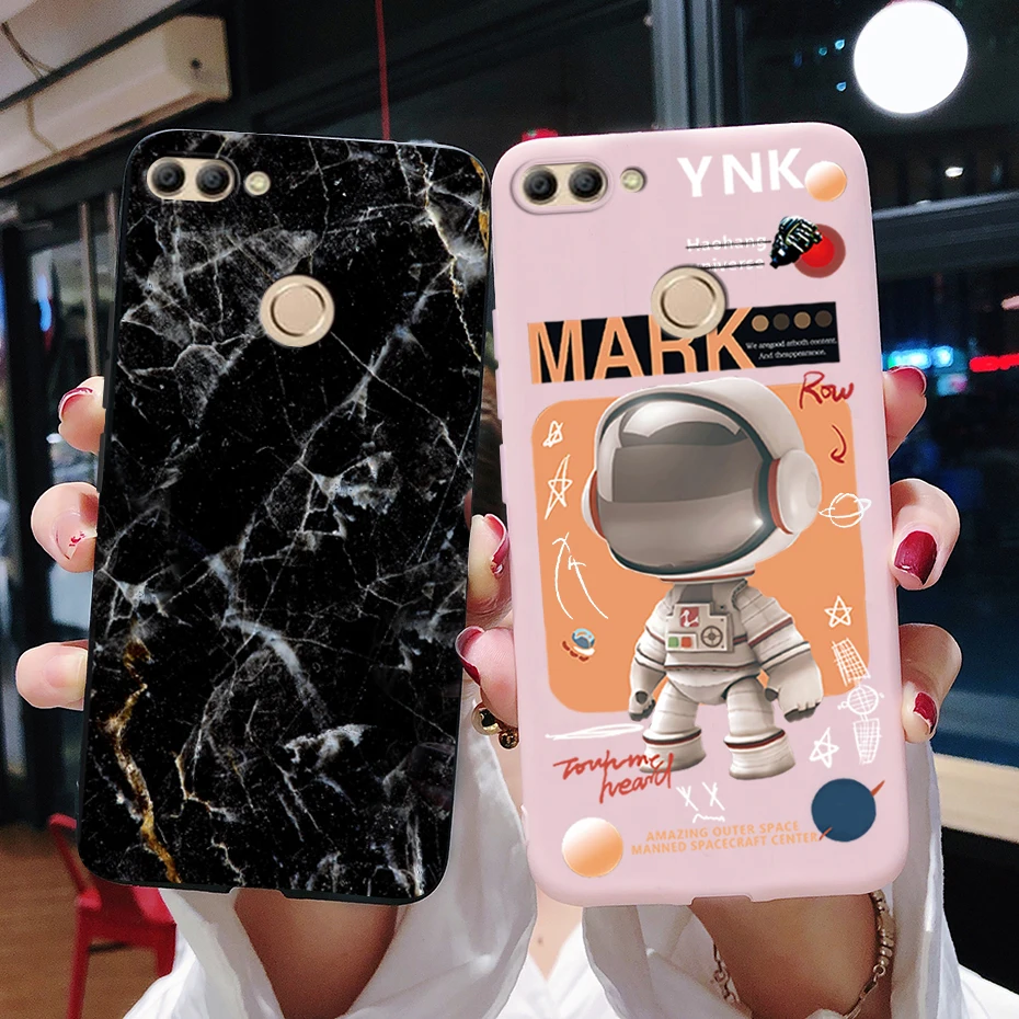 Huawei Y9 2018 Funda Silicona Trasera Astronauta