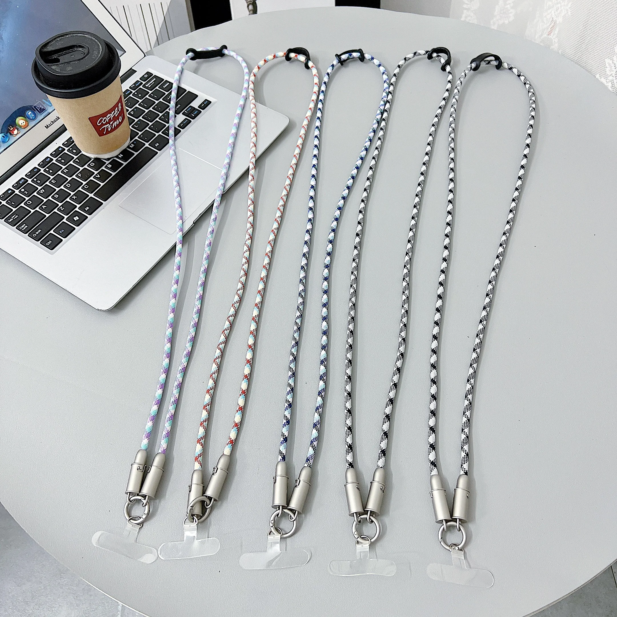 Correa de Cuello Desmontable 2 en 1 para Cable de Datos Tipo C a Tipo C, Pulsera Colorida con Longitud Ajustable y Alta Resistencia