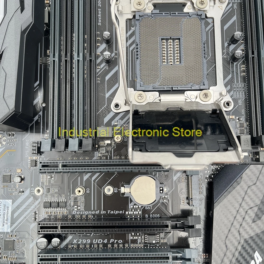 Placa base LGA2066 8*DDR4 256GB PCI-E 3.0 ATX X299 GA X299 UD4 Pro Gaming - imagen 2