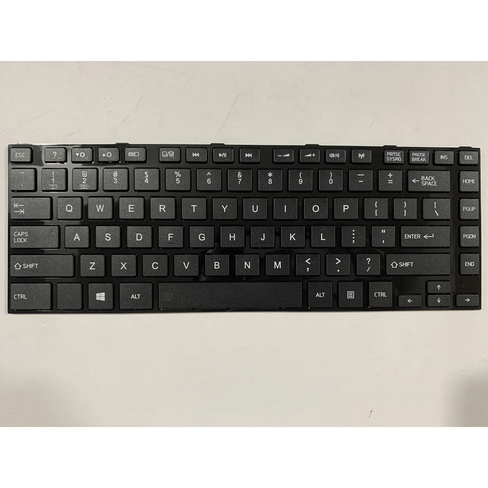 Teclado de ordenador portátil con diseño estadounidense para Toshiba C800 C800D C805 C805D C840 C840D C845 C845D L800 L805 L830 - imagen 3