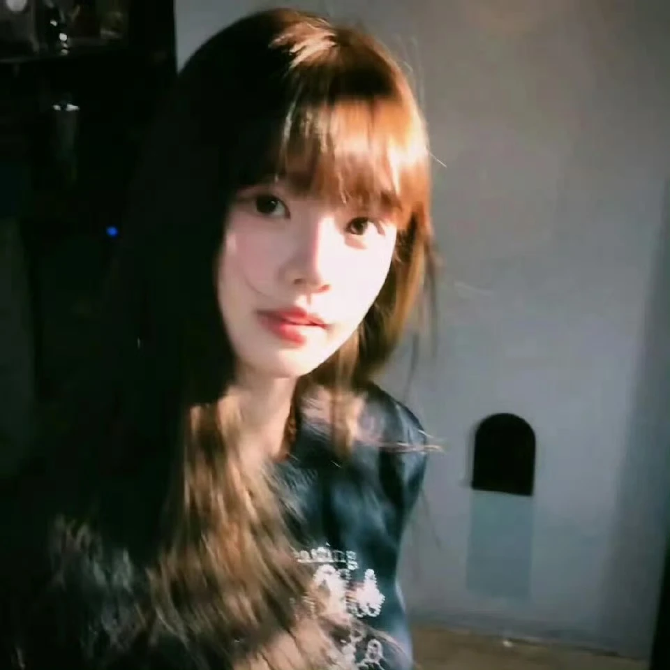 Trípode magnético 360 Clip ajustable soporte magnético plegable para teléfono Mini trípode magnético de aluminio para iPhone y MagSafes - imagen 5