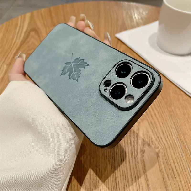 Funda de teléfono de cuero de hoja para iPhone 16 16E 15 14 Plus 13 12 11 Pro Max X XS Max XR cubierta trasera dura de PC a prueba de golpes