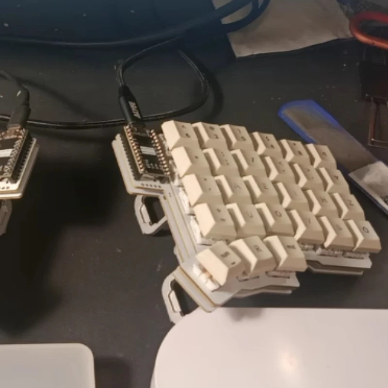 Kit de teclado dividido compatible con QMK/VIAL con cable RGB personalizado HotSwap teclados ergonómicos de mano izquierda y derecha regalos para hombres niños amigos - imagen 3