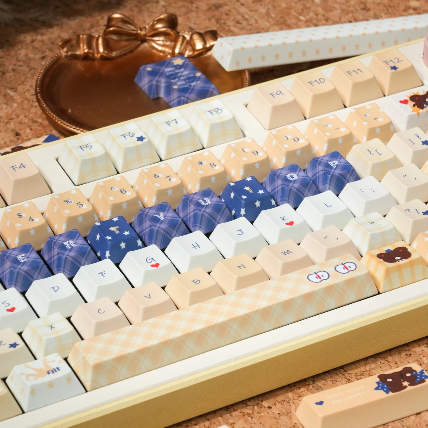 Juego de teclas Star Bear Cute Cherry Profile139 teclas PBT sublimación térmica amarillo azul teclas personalizadas para teclado mecánico - imagen 3