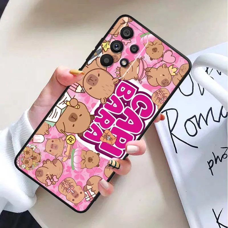 Patrón de dibujos animados de capibara para Samsung Galaxy A11 A12 A13 A14 A15 A16 A20E A20S A21 A21S A22 A23 funda de teléfono negra - imagen 4