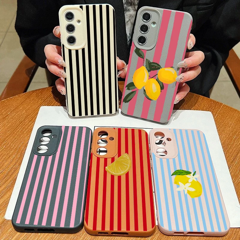 Funda con textura de rayas Retro para Samsung A55 A36 A26 A16 A07 A06 A05 A05S A54 A35 A15 A25 A14 A33 A53 A23 A24 A52 A73 A12 A04 A04E