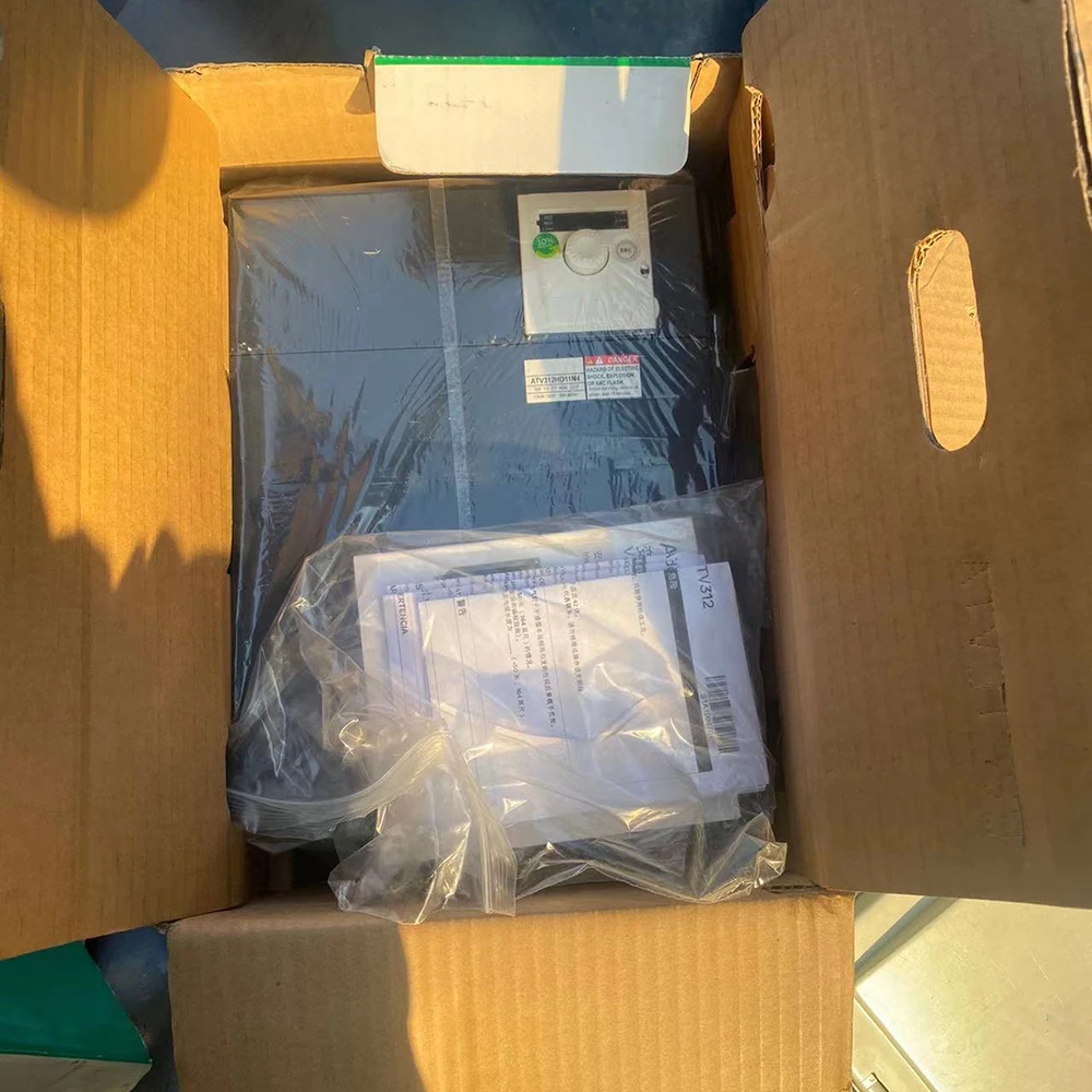 Convertidor de frecuencia ATV312HD11N4 trifásico 11KW - imagen 2