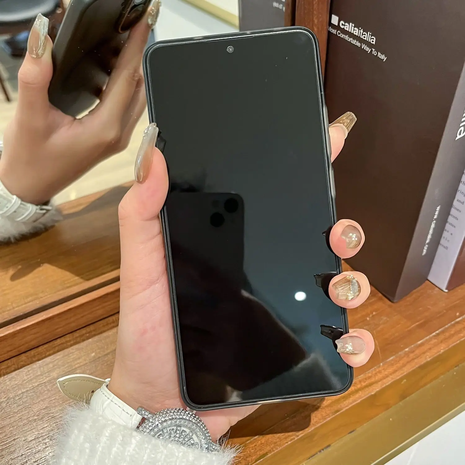 Funda magnética translúcida mate para Xiaomi 15 Poco F7 Ultra X7 Pro Redmi A5 Note 14s 14 para cubierta dura de carga inalámbrica Magsafe - imagen 5