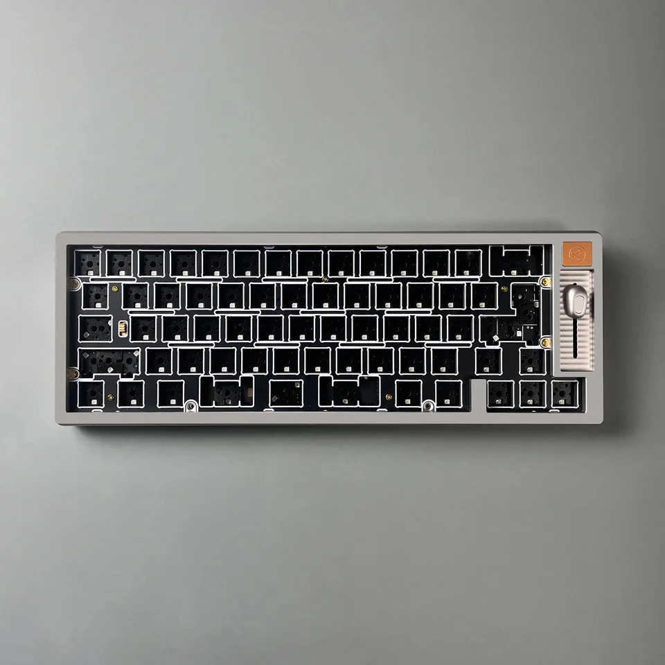 Chosfox Fox65 QMK/VIA teclado mecánico personalizado Kits de aluminio teclado para juegos por cable de intercambio en caliente teclado de junta para jugadores RGB