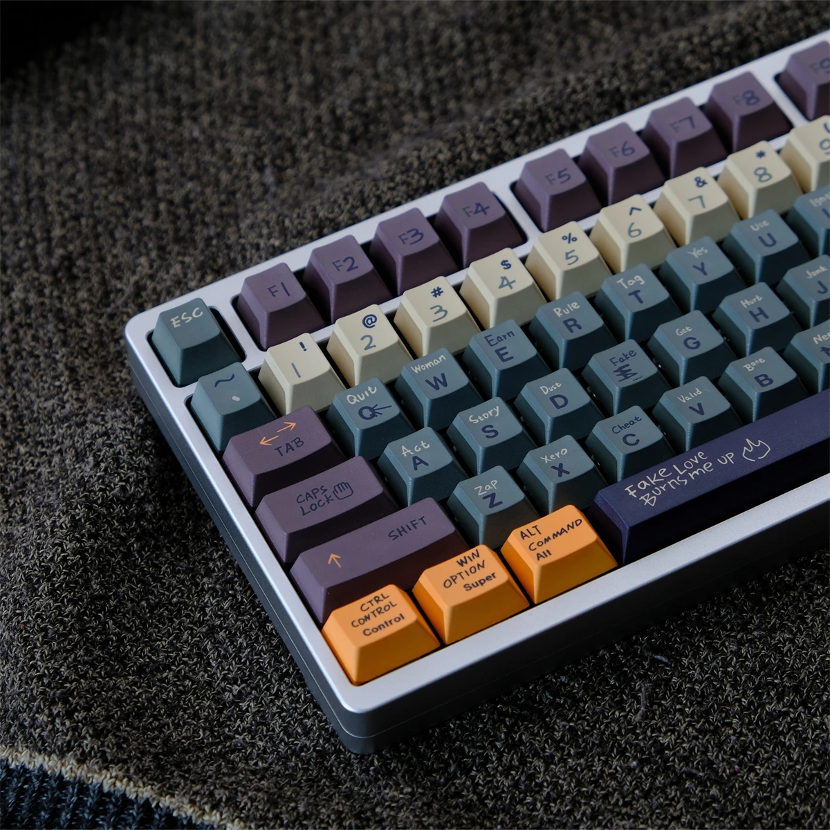 Teclas Love Story de 151 teclas, teclas con subcama de tinte PBT de perfil Cherry para teclados mecánicos MX 61 64 68 75 87 96 980 - imagen 3