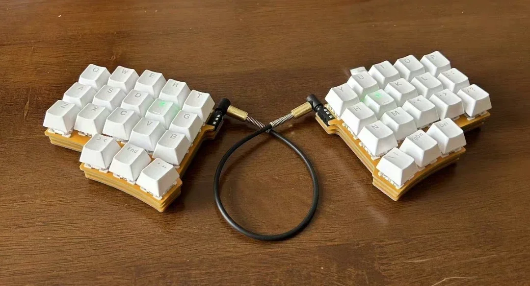 WhiteYellow keyboard