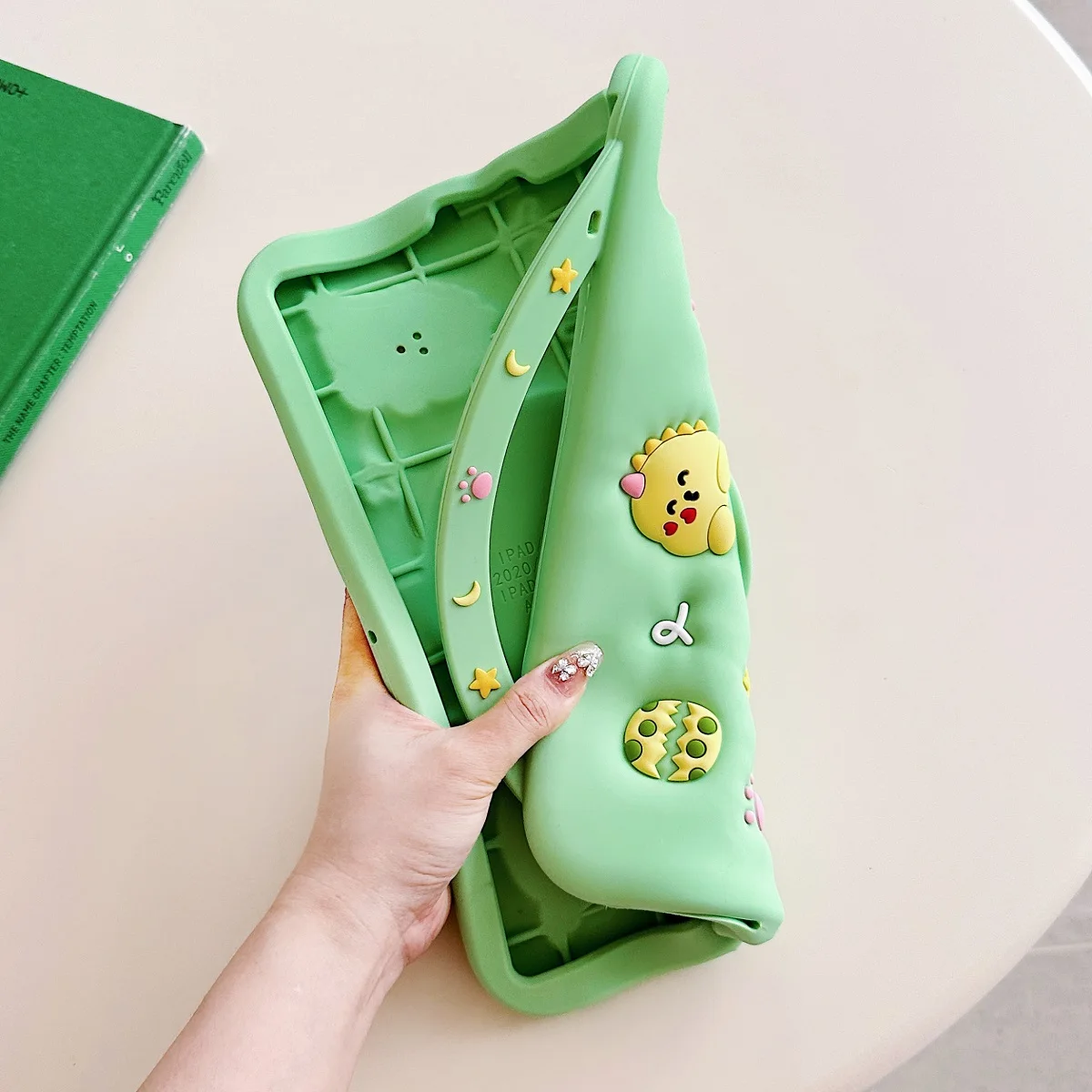 Para IPad 9 8 7. a generación funda infantil para IPad Air 2 3 4 5 10,9 2022 Mini 6 Pro 11 funda protectora de silicona para tableta con bonitos dibujos - imagen 4