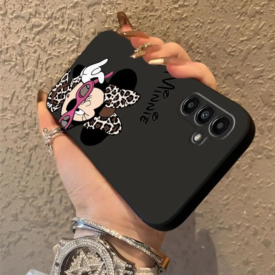 Funda para Samsung Galaxy A06 A04 A05 A40 A16 A70 A17 A10 A12 A30 A15 A50 A20 A13 funda negra suave para teléfono Disney Cute Minnie - imagen 4