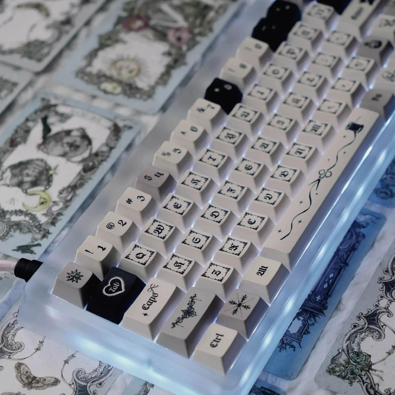 Miss Doll White Theme Keycaps Set PBT Cherry Profile 151key Custom Original Handmade Keycaps for Mechanical Keyboard Accessories - imagen 4