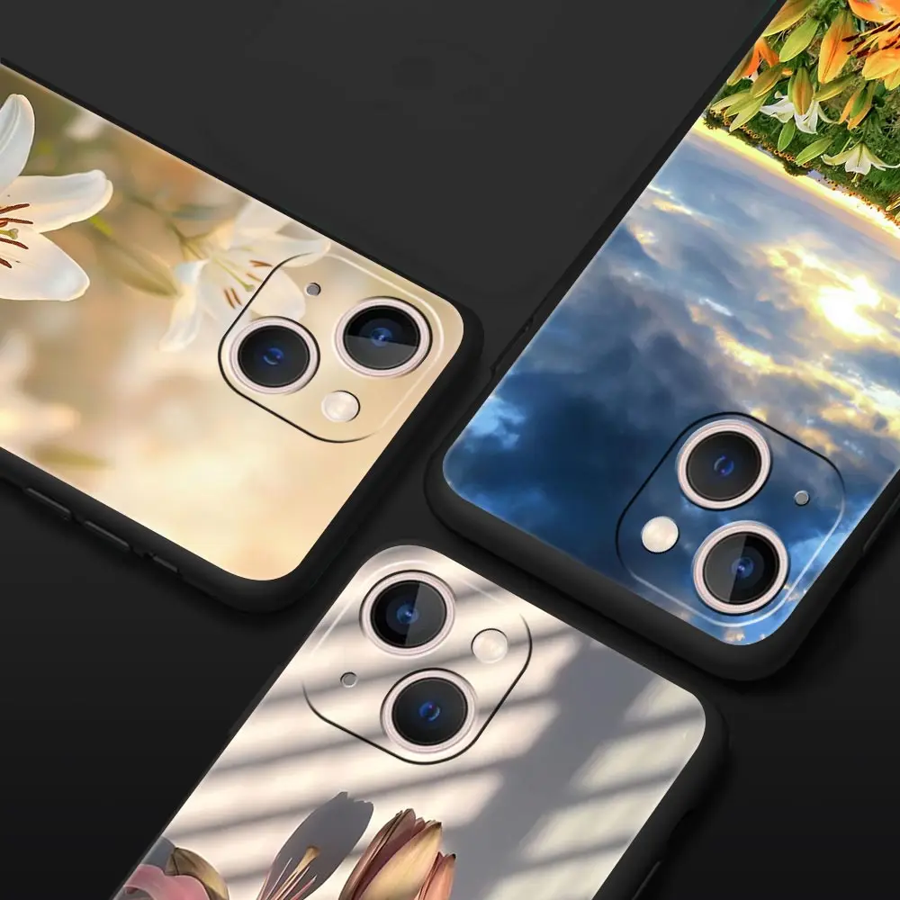 Funda de teléfono de lujo con estampado de flor de lirio realista para iPhone 17 Air 16 Plus 13 15 14 12 11 Pro MAX 7 8 SE, funda negra de TPU suave - imagen 2