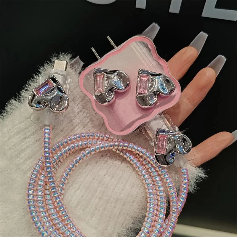 Cubierta de cargador de corazón de amor de diamante rosa de Corea para IPhone 11, 12, 13, 14, 15, 18W-20W, funda de carga transparente