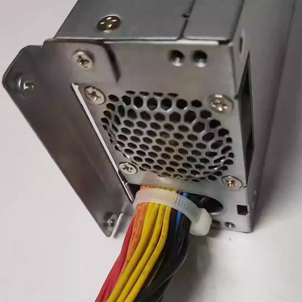 Para fuente de alimentación FSP Grout 500W 1U 150mm * 81,5mm * 40,5mm FSP500-50FDB - imagen 5