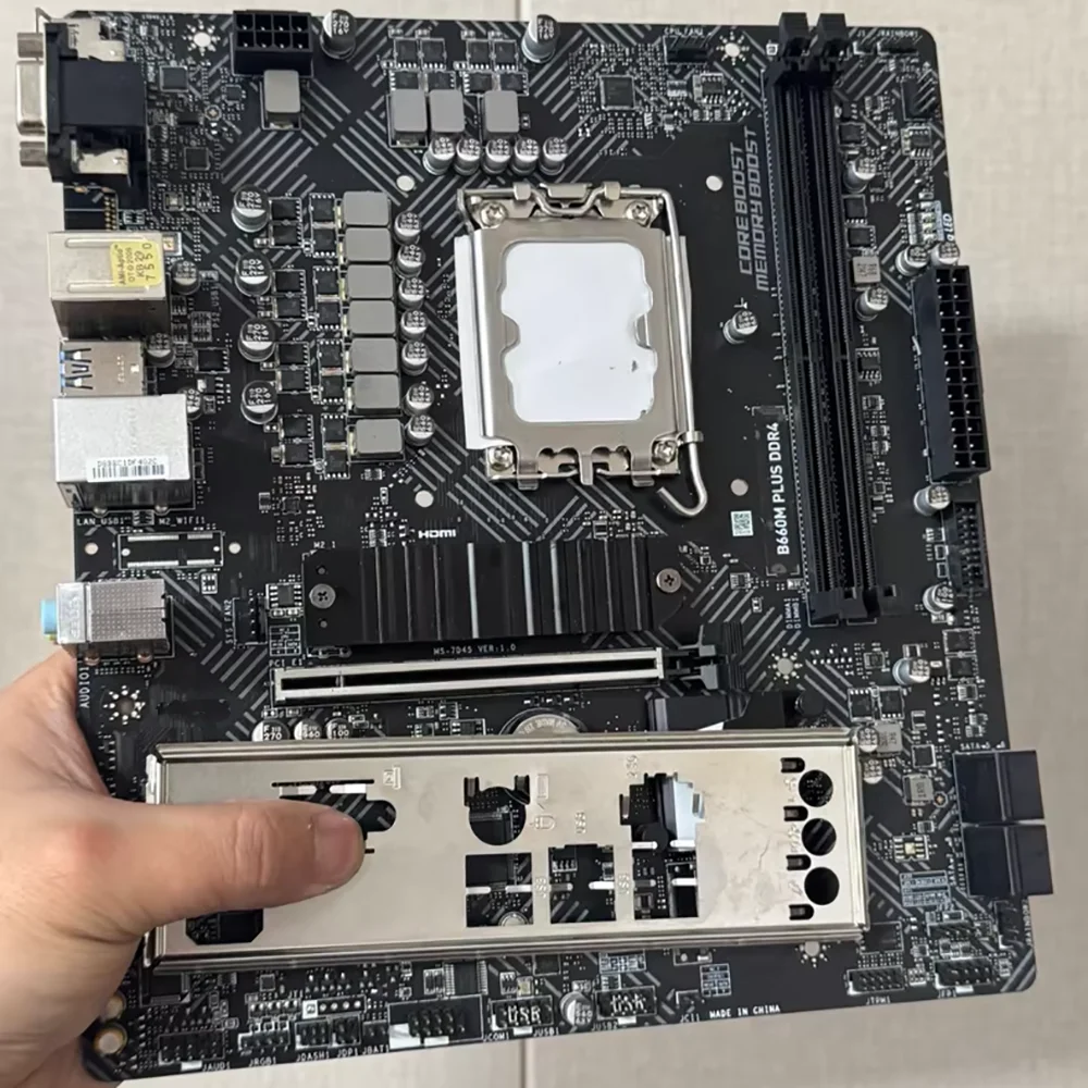 Placa base LGA1700 B660M-PLUS DDR4 - imagen 2