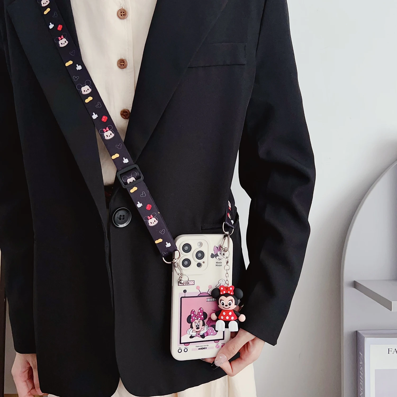 Para Samsung Galaxy A12 A11 A71 A51 A52 A22 A02s A32 A13 A53 A03s A04s A20s A33 A73 A23 TV Minnie funda con cuerda de soporte - imagen 5