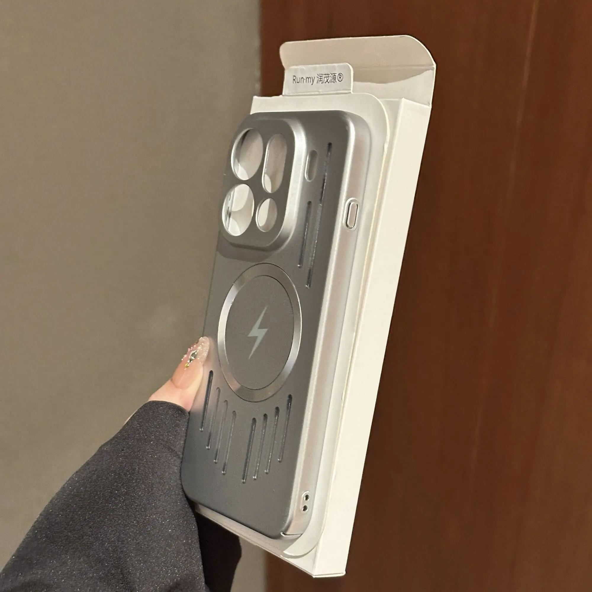 Funda para OPPO Find X9 Pro x9, Funda de PC magnética hueca Simple y amigable con la piel para OPPO Find X 9 Pro, Funda de parachoques a prueba de golpes - imagen 3